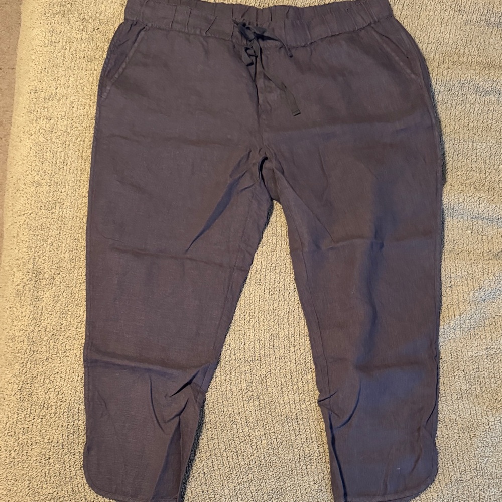 Caslon Women’s Linen Navy Pants